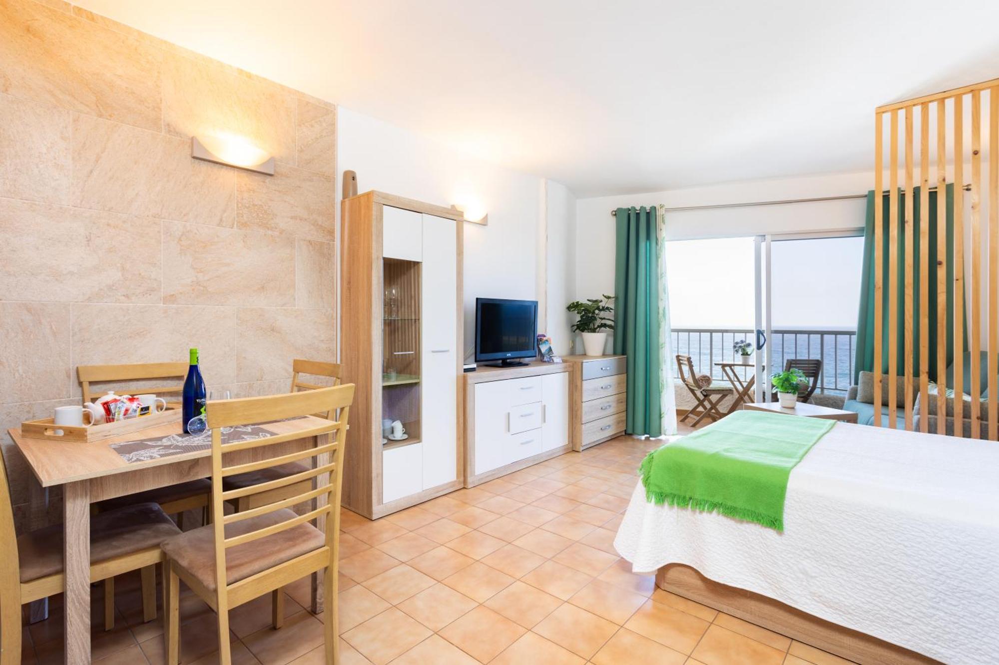 Cozy Seafront Studio With Balcony & Ocean Views San Marcos  Exterior foto